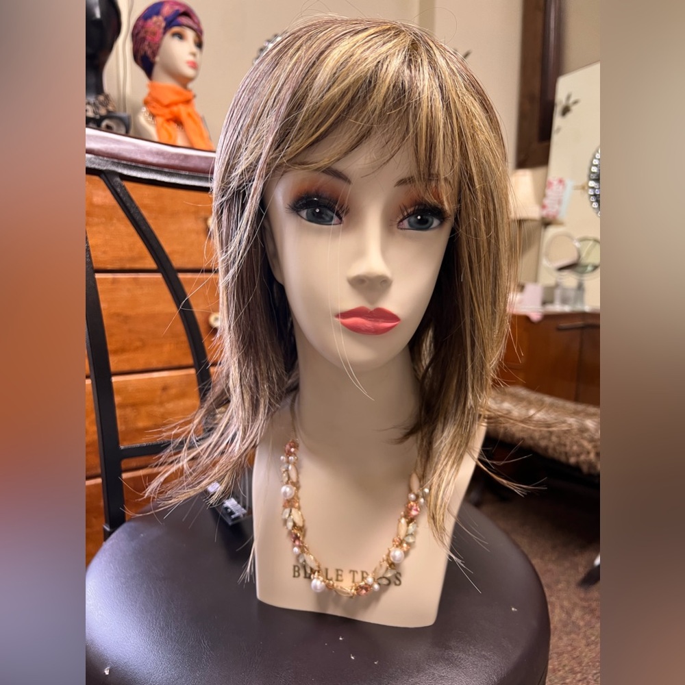 Hair Do heat ok synthetic wig “Layered Love”